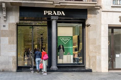 prada identita di un paese|fratelli prada.